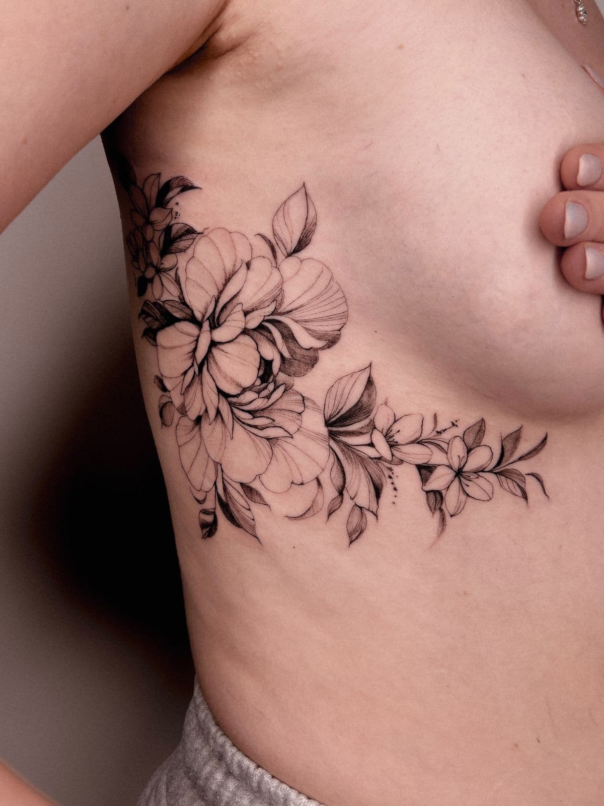 Florale Fine-Line-Ranke entlang der Rippen